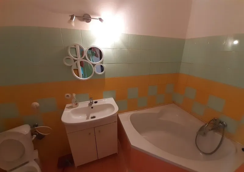 Pronájem bytu 2+1 v Chebu Americká 10 BEZ PROVIZE