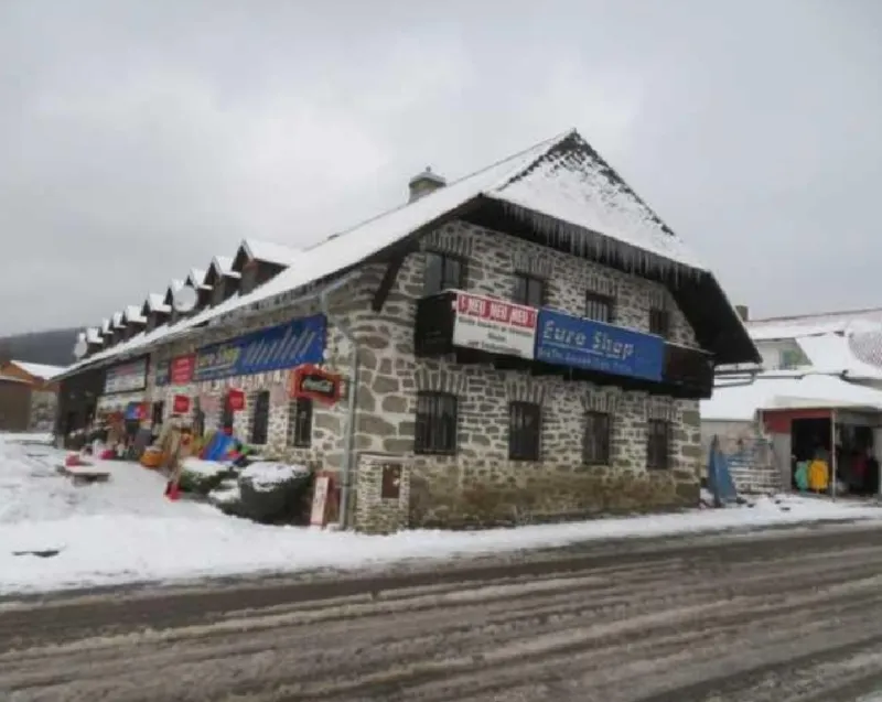 Budova občanské vybavenosti, Strážný