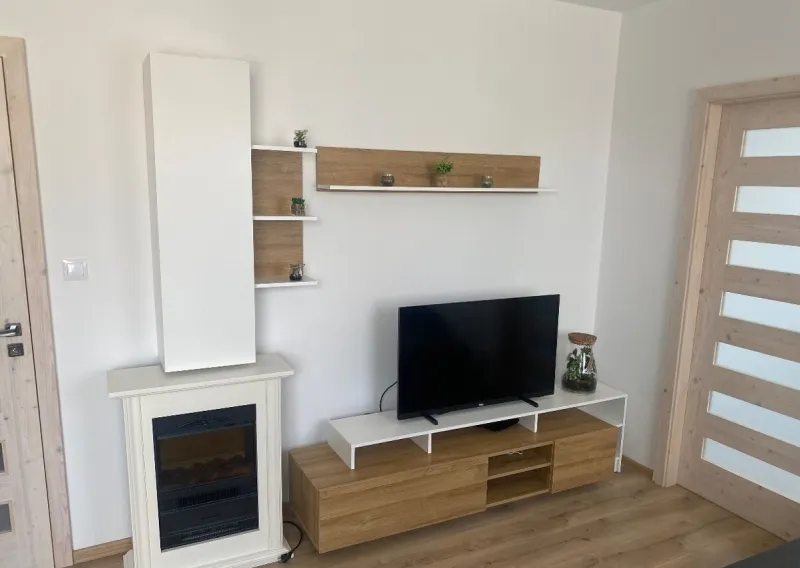 Pronájem bytu 3+1 ve Slavonicich