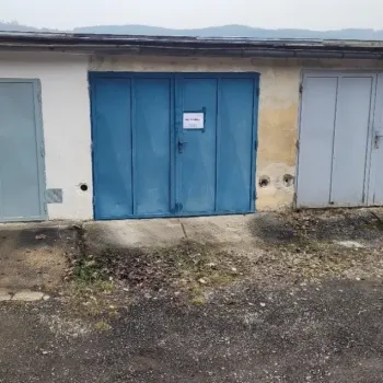 Garáž