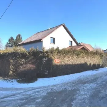 Dům se zahradou, Ohrobec, okres Praha-západ