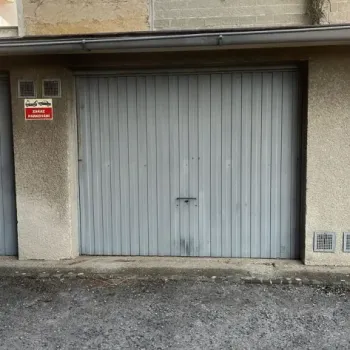 Pronajem garaze 23m2, Praha 4 - Nusle